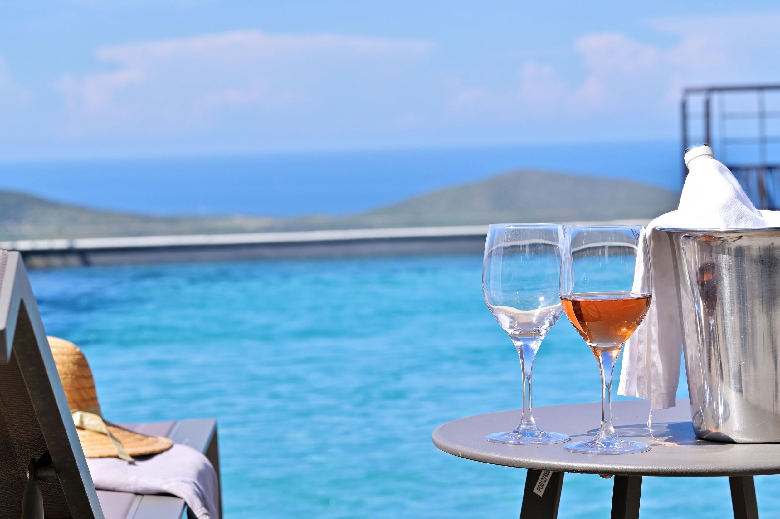 Hôtel avec vue sur mer et piscine à débordement dans le Cap Corse